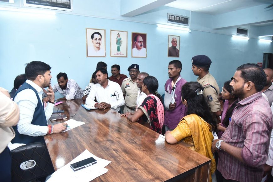 विधायक अनुज शर्मा ने धरसींवा में लगाया जनदर्शन, ग्रामीणों की समस्याओं का मौके पर किया त्वरित निराकरण
