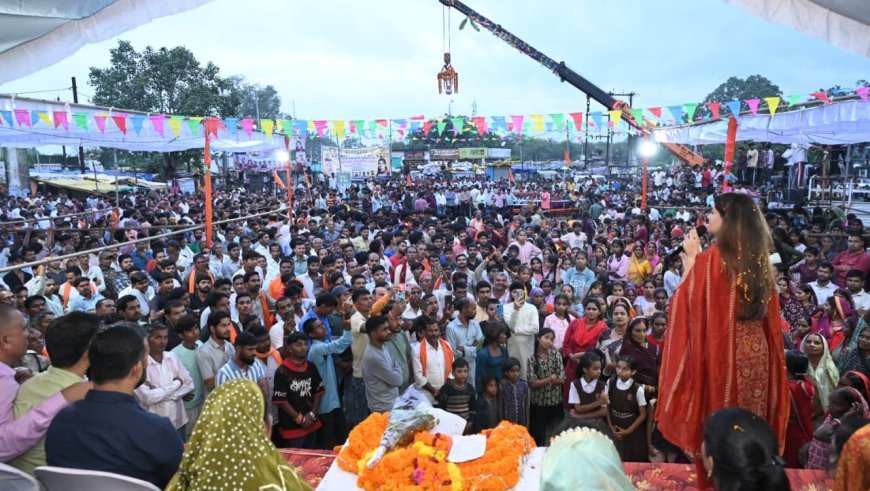 कुंडा में भव्य श्रीकृष्ण जन्माष्टमी महोत्सव, दही हांडी प्रतियोगिता में युवाओं ने दिखाया उत्साह