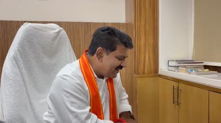 कवर्धा मेडिकल कॉलेज में पहले छात्र के प्रवेश पर हिमांशु को विजय शर्मा ने फोन कर दी बधाई