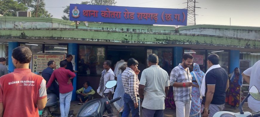 तारापुर सरपंच-पंच विवाद ने लिया राजनीतिक रंग, घनश्याम निषाद और राजू डनसेना की गिरफ्तारी के विरोध में ग्रामीणों का प्रदर्शन