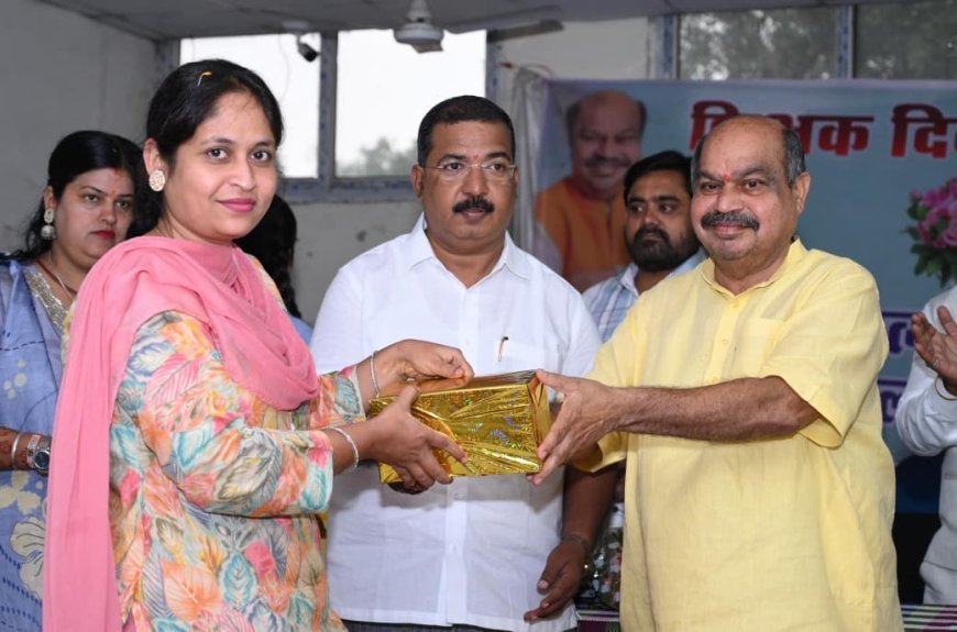 शिक्षक समाज के शिल्पकार, उनके संस्कारों से बनता राष्ट्र का भविष्य : पुरन्दर मिश्रा