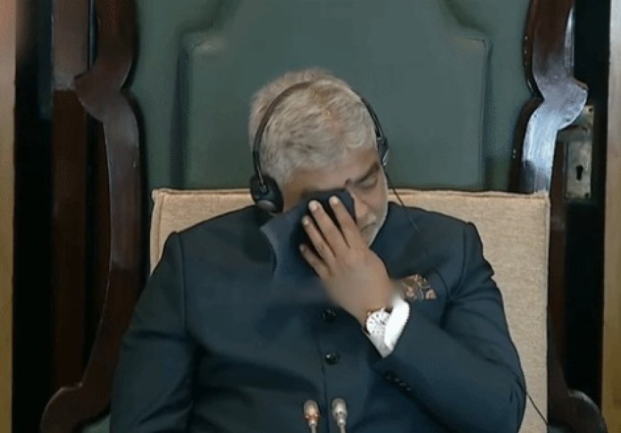 मां के अपमान पर विधानसभा में भावुक हुए स्पीकर, BRS नेता गिरफ्तार