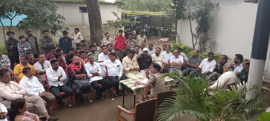 गणेश उत्सव को लेकर अंबाडा चौकी में शांति समिति की बैठक, सुरक्षा और व्यवस्थाओं पर हुई चर्चा