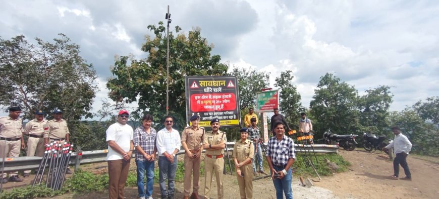 कन्नौद में सड़क हादसे रोकने के प्रयासों का पुलिस अधीक्षक ने किया निरीक्षण