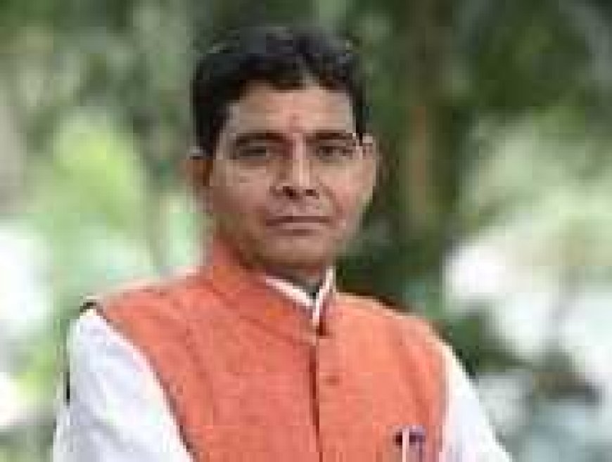 जनजातीय क्षेत्रों के युवाओं के लिए 90 घंटे का अंग्रेजी सम्प्रेषण प्रशिक्षण