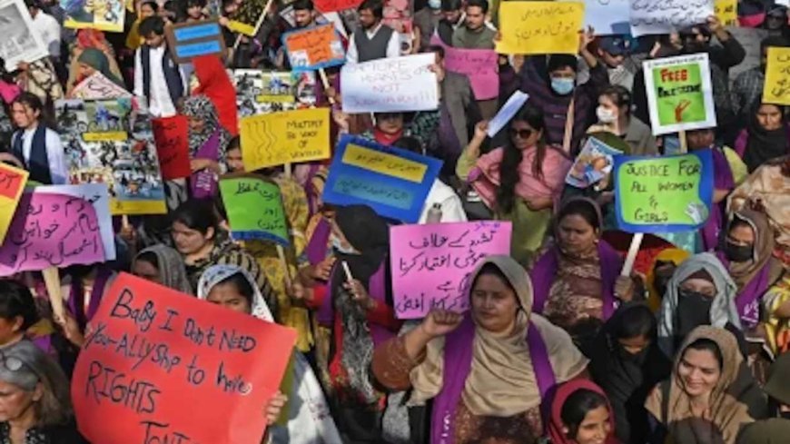WEF जेंडर गैप इंडेक्स में पाकिस्तान 143वें स्थान पर, महिलाओं की आर्थिक भागीदारी सबसे कमजोर