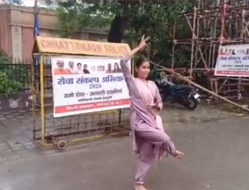 अम्बेडकर चौक में नुक्कड़ नाटक के जरिए दिया सेवा का संदेश