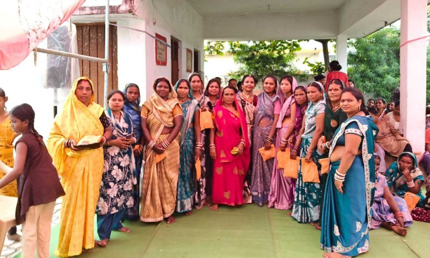 नंदकठी में निषाद समाज की महिलाओं ने धूमधाम से मनाया तीज मिलन कार्यक्रम