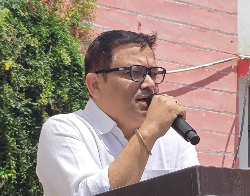 धार्मिक मंच को राजनीतिक अखाड़ा बनाना दुर्भाग्यपूर्ण, विश्वकर्मा जयंती के मंच से प्रधानमंत्री और मुख्यमंत्री पर टिप्पणी निंदनीय: पवन गुप्ता