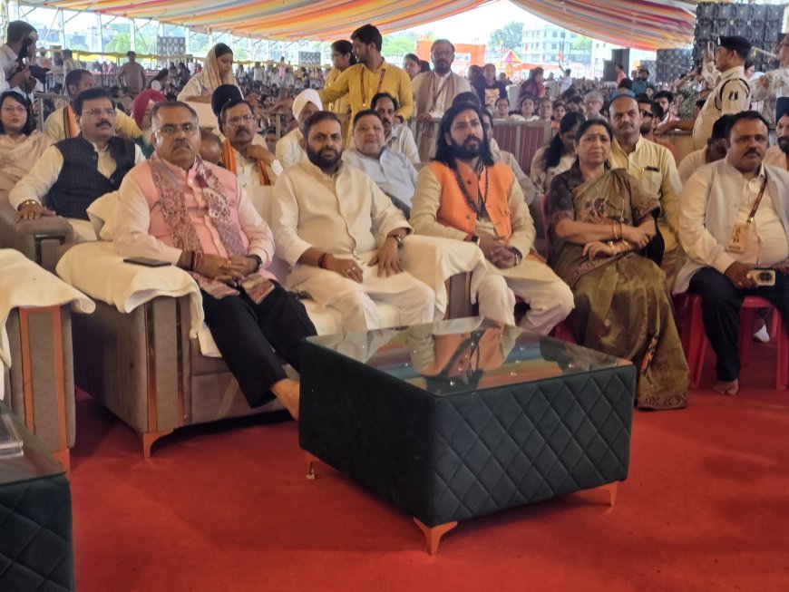 रायपुर में 40 हजार लोगों ने एक साथ सुनी ‘मन की बात’, सामूहिक श्रवण का विश्व रिकॉर्ड दर्ज होने का दावा