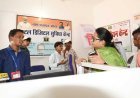 ग्राम भोदा में कलेक्टर तुलिका प्रजापति ने उचित मूल्य दुकान और अटल डिजिटल सुविधा केंद्र का किया निरीक्षण