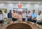 कलेक्टर तुलिका प्रजापति ने अपर कलेक्टर संदीप कुमार ठाकुर को दी विदाई