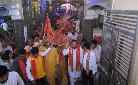 बेमेतरा में 108 मीटर चुनरी के साथ निकली भव्य शोभायात्रा, हजारों श्रद्धालुओं ने लिया हिस्सा