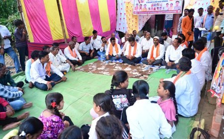 कवर्धा: उप मुख्यमंत्री विजय शर्मा ने ग्रामीणों के बीच बैठकर सुनी समस्याएं, 74.80 लाख रुपये के विकास कार्यों की दी सौगात
