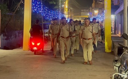 कवर्धा में देवी खप्पर यात्रा को लेकर पुलिस अलर्ट, नवरात्रि पर कबीरधाम पुलिस ने निकाला फ्लैगमार्च