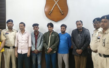 रायगढ़ में राशन दुकानों से चावल-शक्कर चोरी करने वाले गिरोह का पर्दाफाश, 5 गिरफ्तार; 38.60 लाख की संपत्ति जब्त