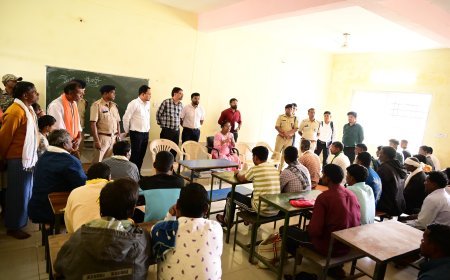 कोंडागांव: कलेक्टर नूपुर राशि पन्ना ने आकांक्षा ग्रामीण कौशल एवं नवाचार केंद्र का किया निरीक्षण, युवाओं को गांव में ही मिलेंगे रोजगार के अवसर