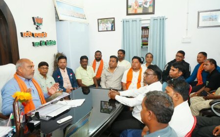 दुर्ग में जे.पी. नड्डा की पदयात्रा की तैयारियों को लेकर विधायक ललित चंद्राकर ने ली बैठक