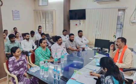 रायपुर ग्रामीण विधायक मोतीलाल साहू ने नगर निगम जोन 10 में की समीक्षा, दीपावली से पहले सफाई, पेयजल और स्ट्रीट लाइट व्यवस्था दुरुस्त करने के निर्देश