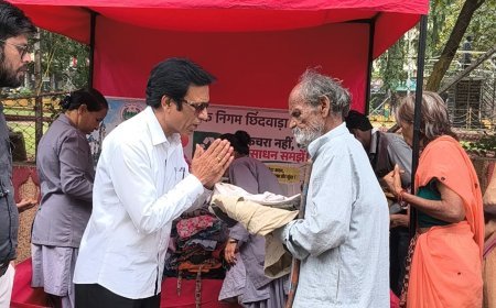 दीपावली से पहले नगर निगम छिंदवाड़ा की अनूठी पहल, जरूरतमंदों को बांटी उपयोगी सामग्री
