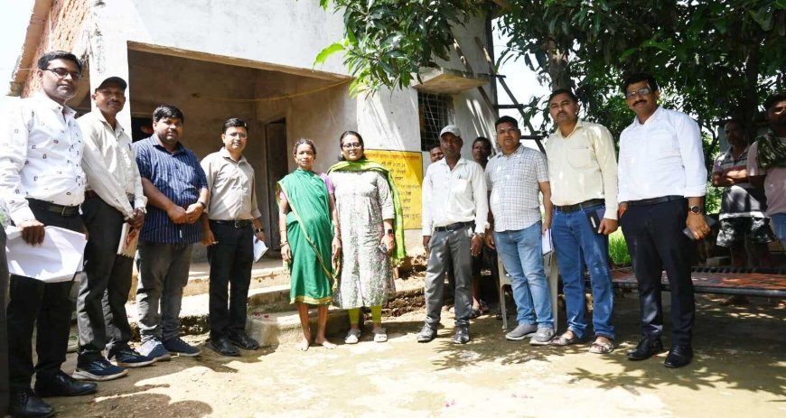 बोड़ला के सुदूर वनांचल क्षेत्रों में पहुंचीं कलेक्टर तुलिका प्रजापति, विकास कार्यों का लिया जायजा
