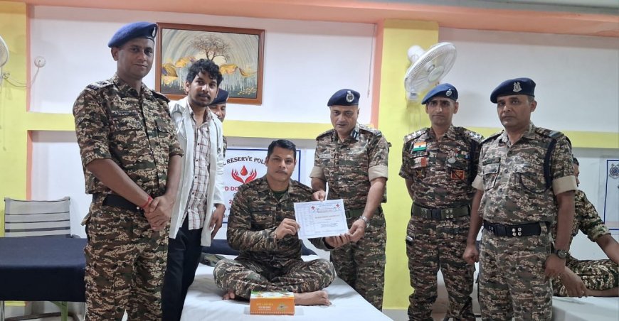 212 बटालियन सीआरपीएफ ने स्वच्छता अभियान चलाया, 15 जवानों ने किया स्वैच्छिक रक्तदान