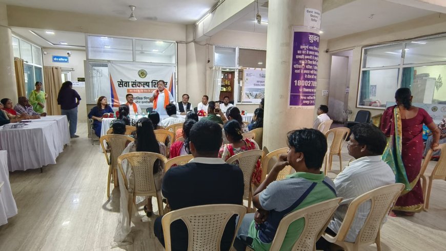 रायपुर नगर निगम जोन 4 के सेवा संकल्प शिविर में पहुंचे सुनील सोनी, 4 भवन अनुज्ञा और 6 राशन कार्ड तत्काल वितरित