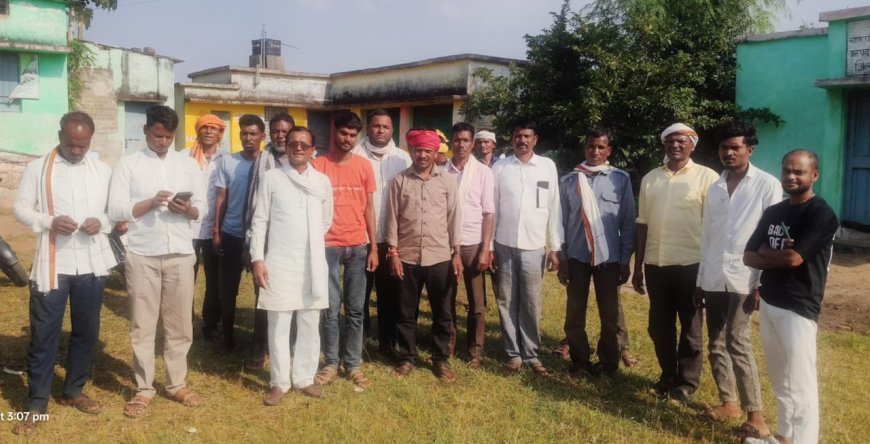 चार साल से लापरवाही का आरोप, ग्रामसभा में जिम्मेदारों की गैरमौजूदगी पर भड़के ग्रामीण