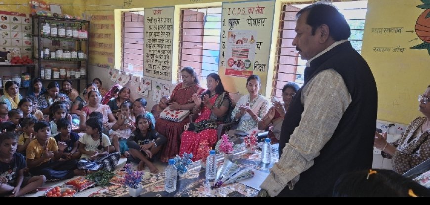 मशानघाट और शास्त्री नगर में ‘आंगन मिलन सेवा’ कार्यक्रम, उत्कृष्ट कार्य के लिए कार्यकर्ता-सहायिकाएं और मितानिन सम्मानित