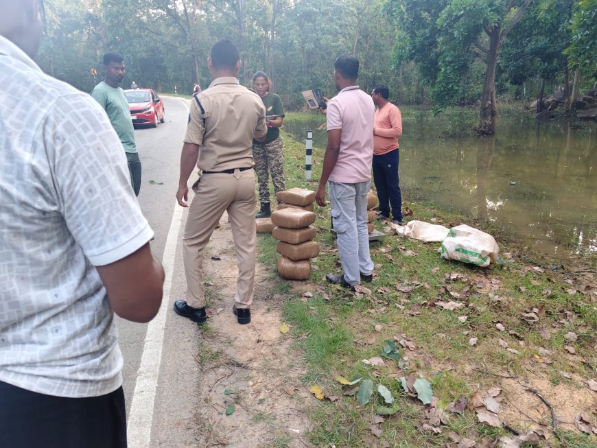 गरियाबंद में 60 किलो गांजा बरामद, बैरिकेड तोड़कर भागी कार गड्ढे में घुसी; तस्कर फरार