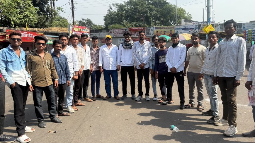 सौसर में NSUI का प्रदर्शन, पुलिस की मौजूदगी में प्रदेश के मुखिया का पुतला दहन; छात्र संघ चुनाव कराने की मांग