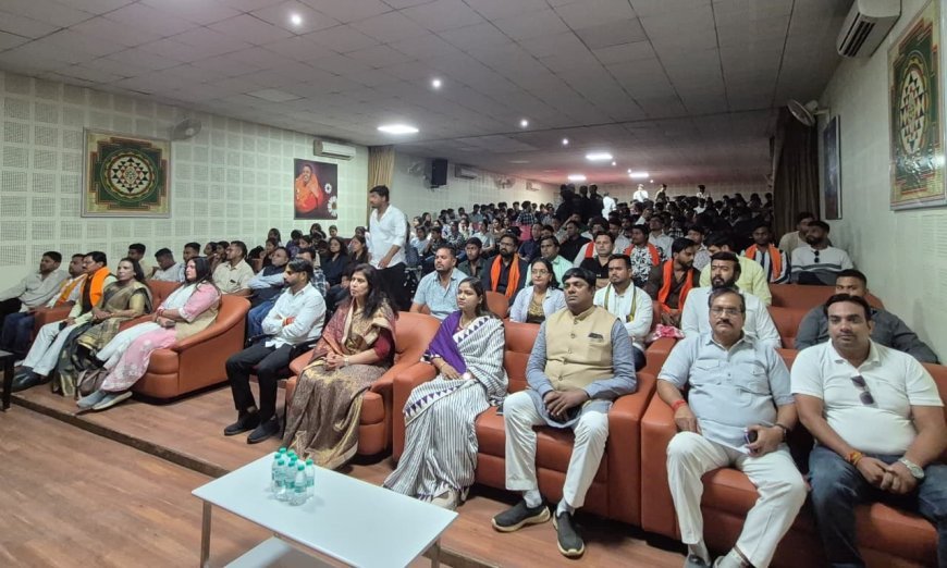 दुर्ग: रूंगटा कॉलेज में ‘मन की बात युवाओं के साथ’ कार्यक्रम, डॉ. सरोज पांडेय ने युवाओं को दिया राष्ट्र निर्माण का संदेश